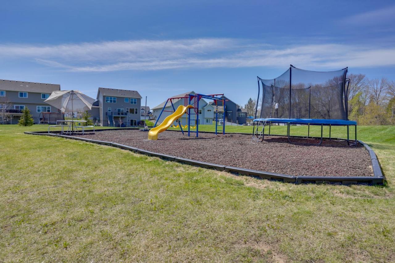 Expansive Shakopee Vacation Rental On 5 Acres! Bagian luar foto