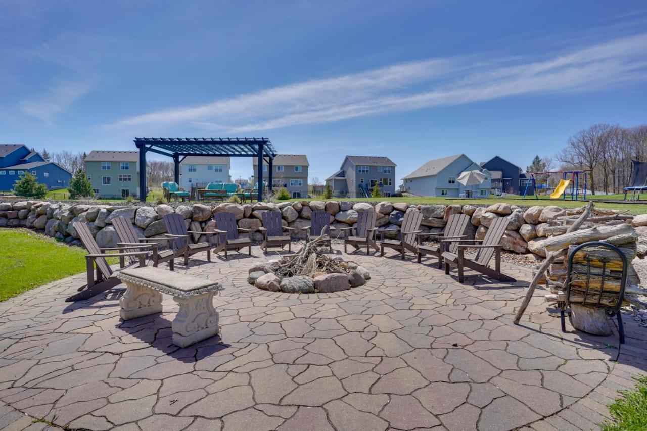 Expansive Shakopee Vacation Rental On 5 Acres! Bagian luar foto
