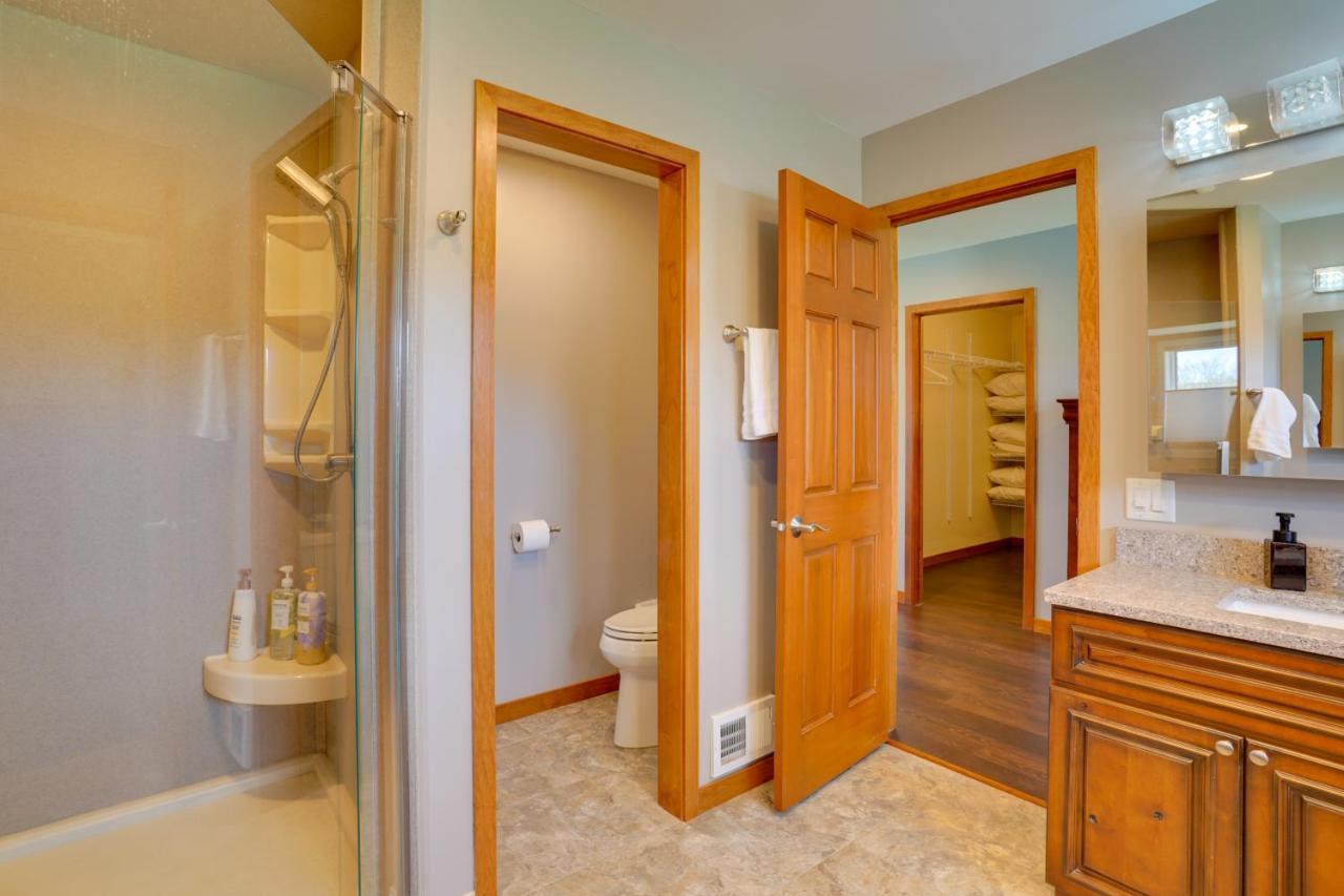 Expansive Shakopee Vacation Rental On 5 Acres! Bagian luar foto